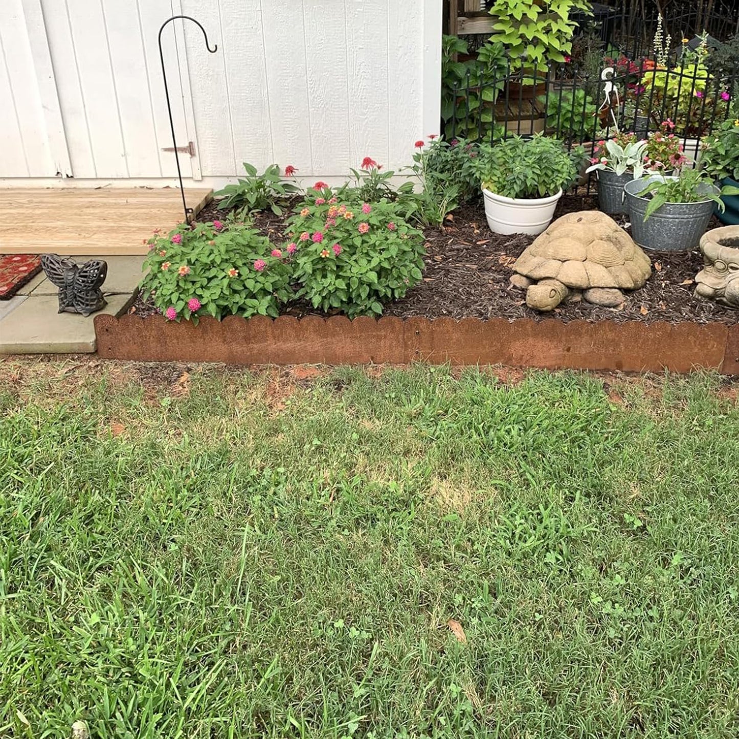 Heavy Duty Scalloped Edges Garden Edging (6 Pieces)