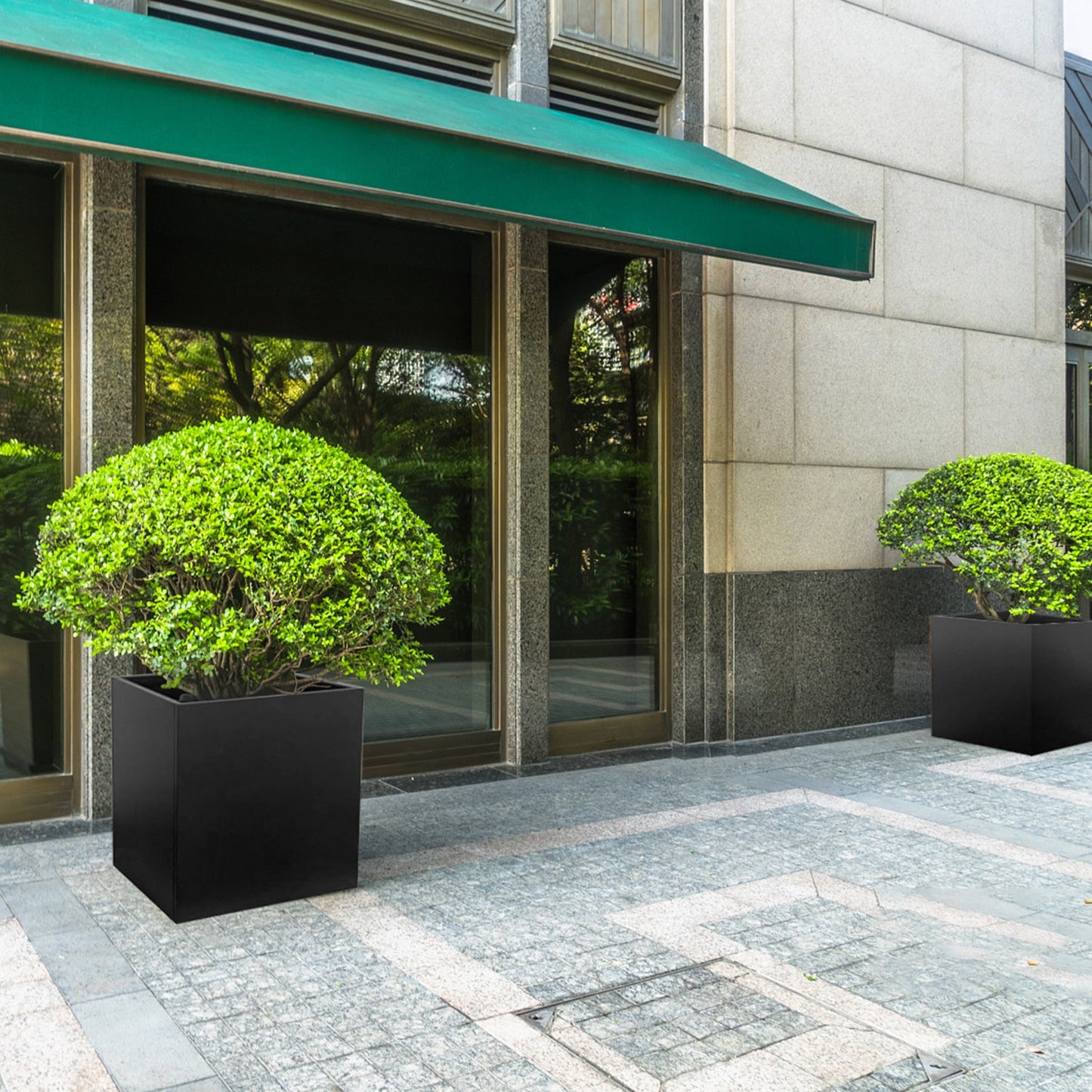 Spray Painting Metal Planter